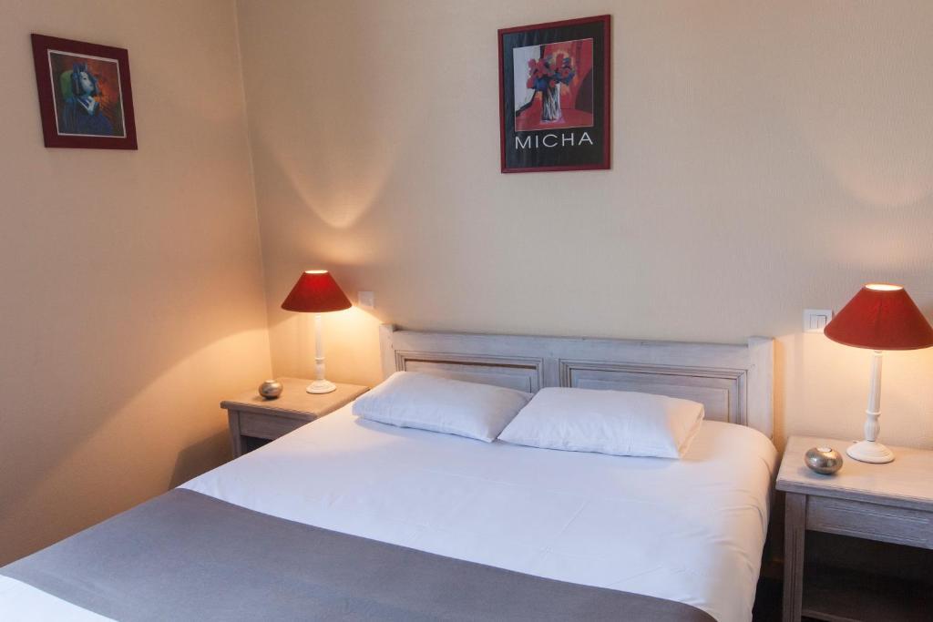 Le Corbeau Hotel Auxonne Ruang foto