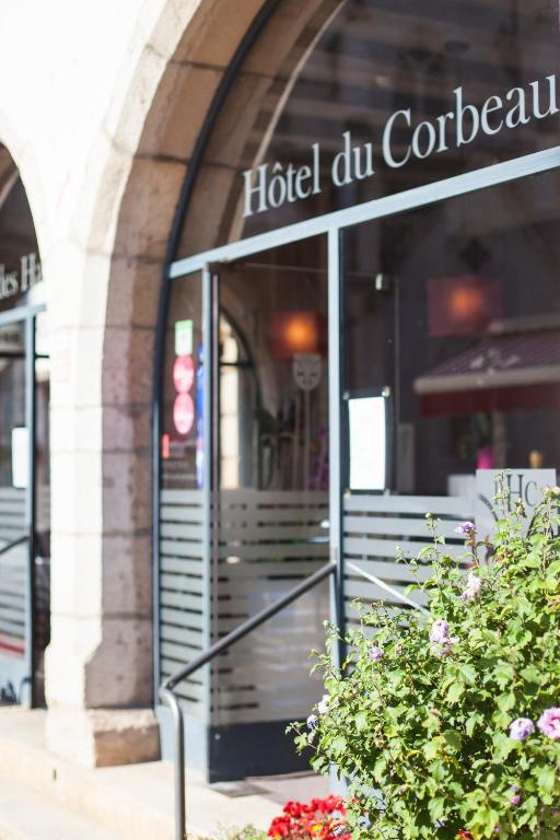 Le Corbeau Hotel Auxonne Bagian luar foto