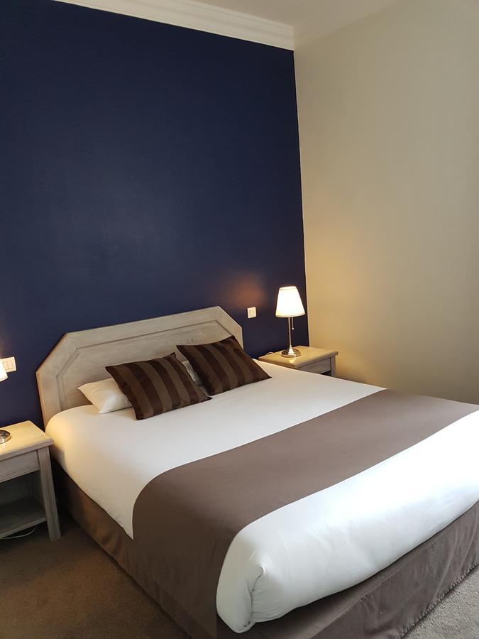 Le Corbeau Hotel Auxonne Bagian luar foto